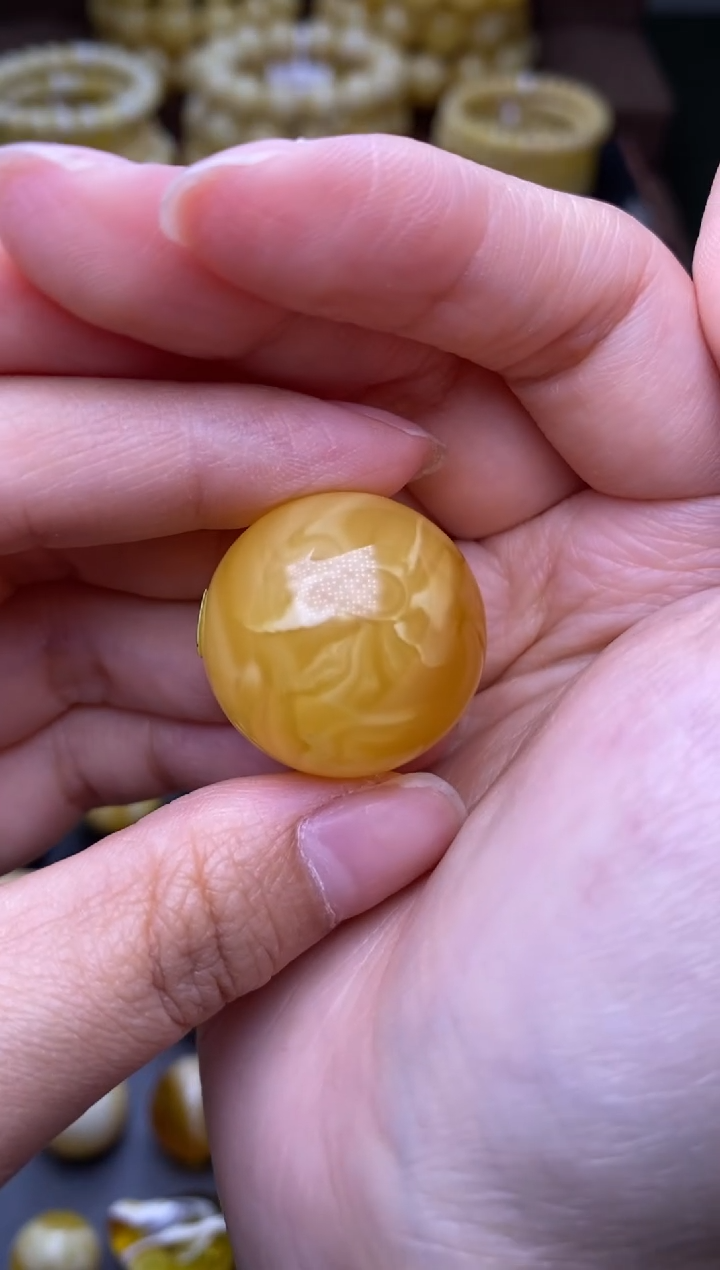 【闪购商品】琥珀裸石未镶嵌 大小姐珠宝严选172