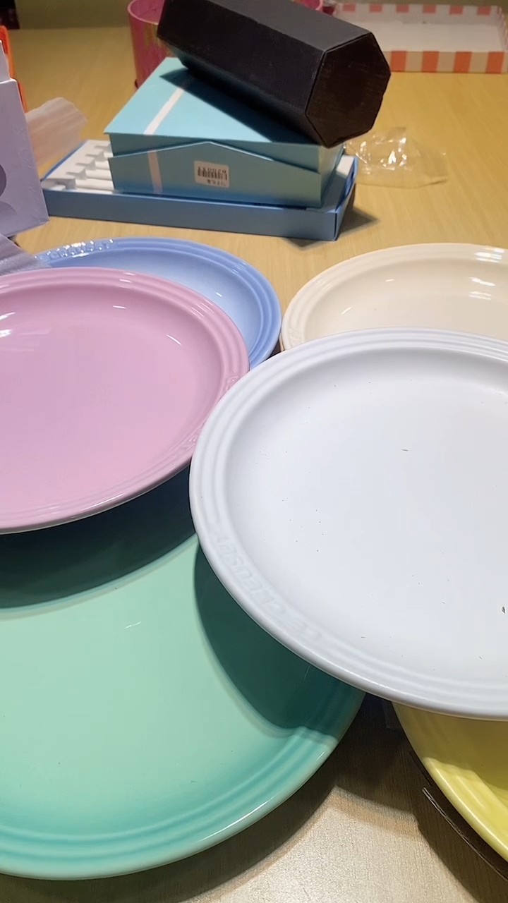 【闪购商品】瓷片锅碗瓢盆一件不剩