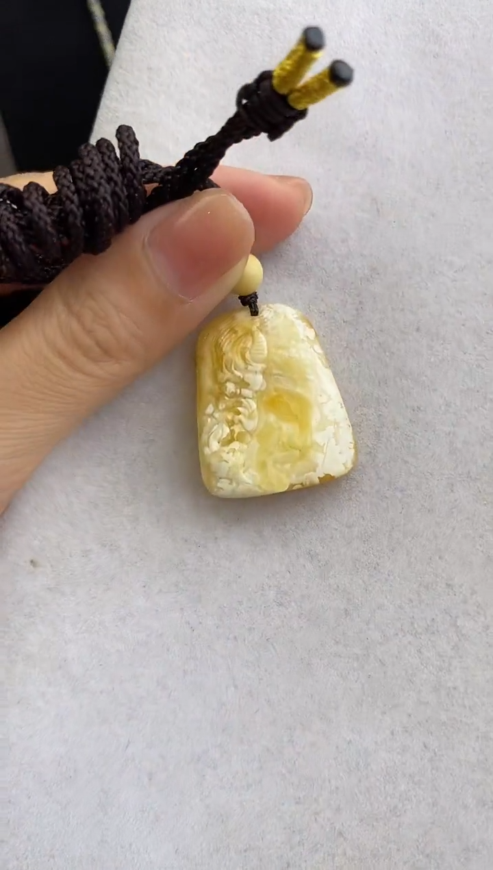 未镶嵌琥珀裸石10524200-吊坠