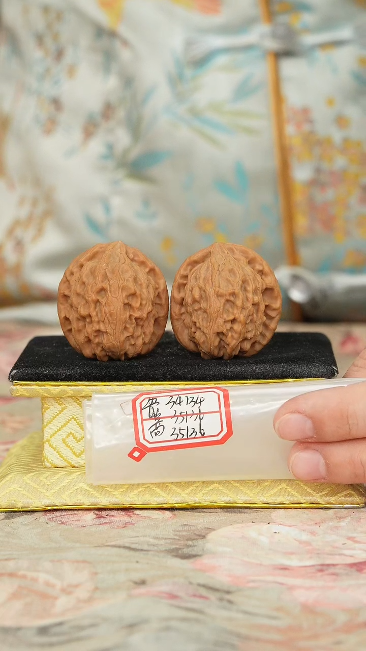 【闪购商品】文玩核桃把件非嫁接北京