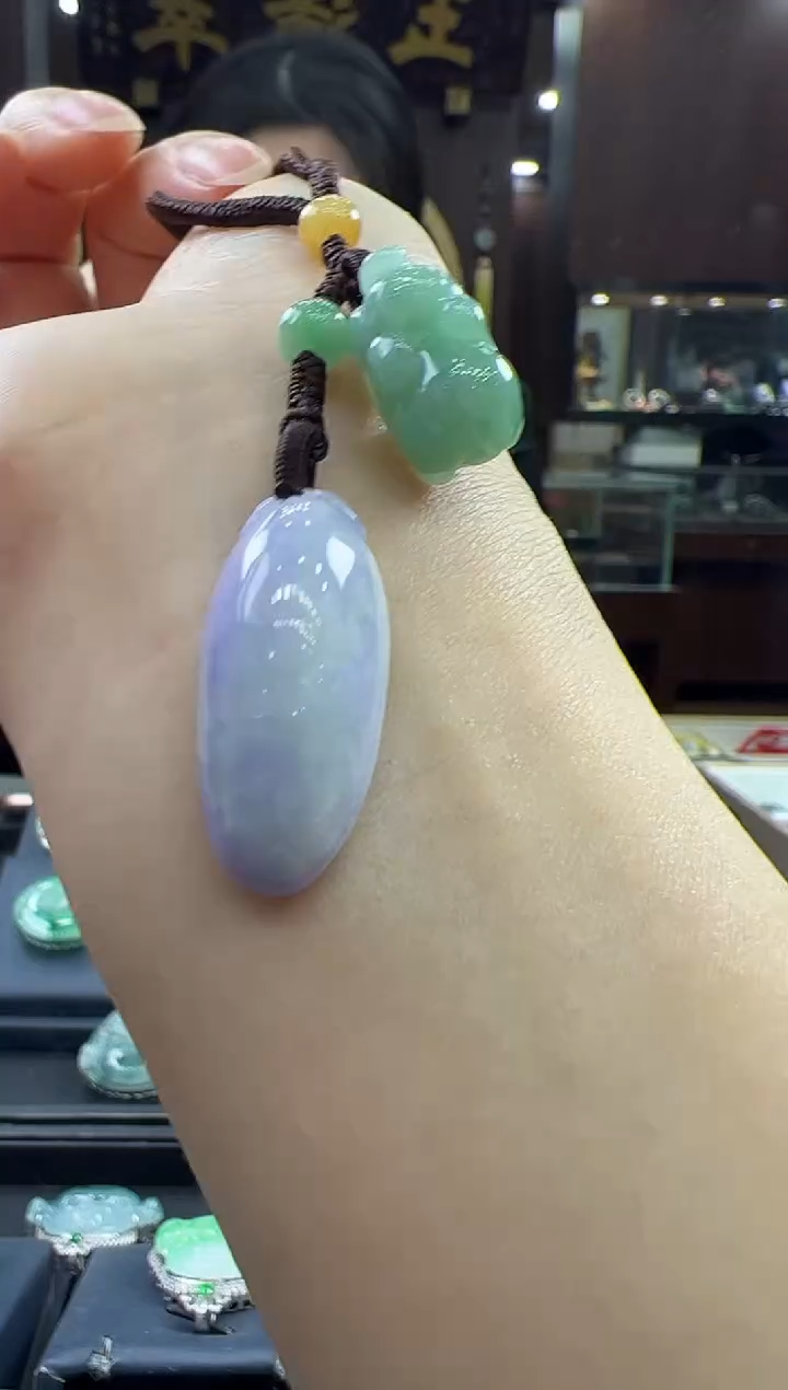 【闪购商品】翡翠挂件未镶嵌包挂有瑕疵