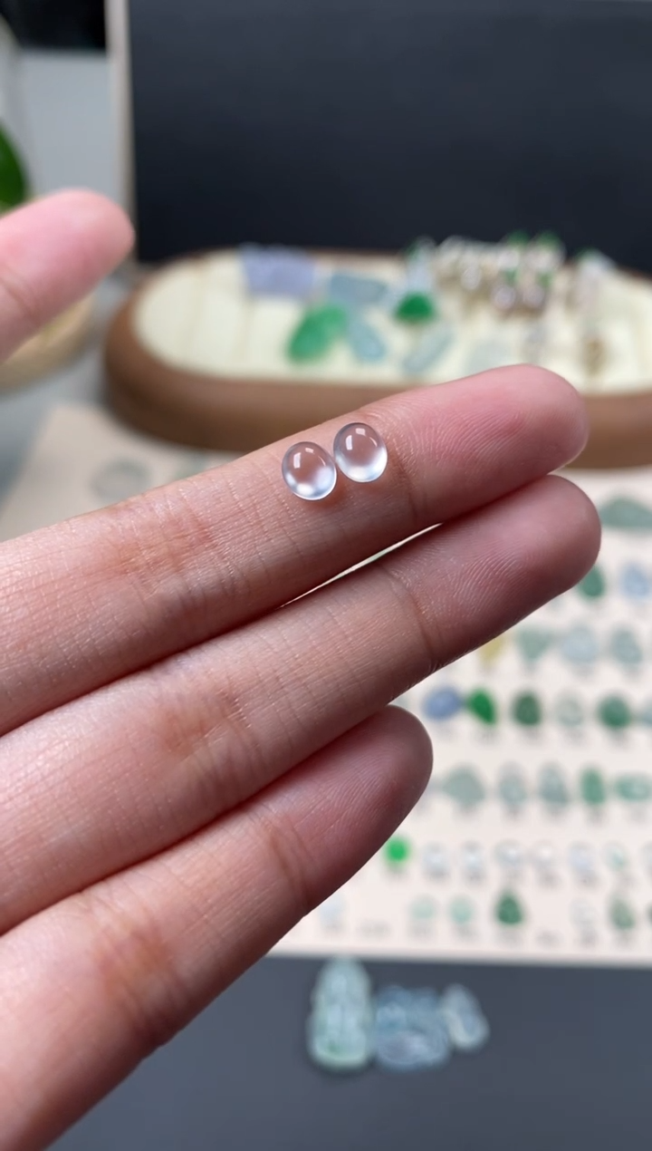 【闪购商品】翡翠颈饰未镶嵌翡翠高冰蛋面