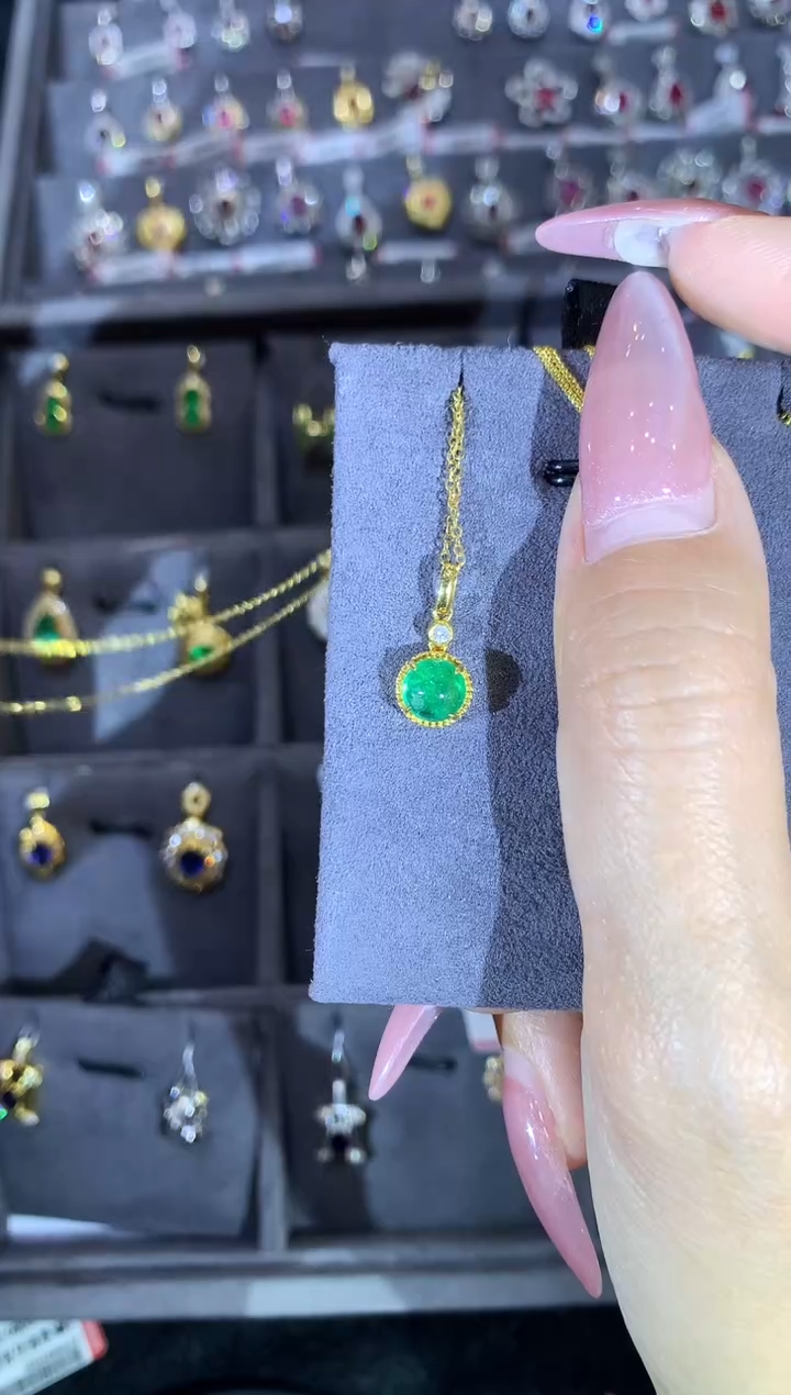 【闪购商品】祖母绿套链18K金镶嵌a100时尚