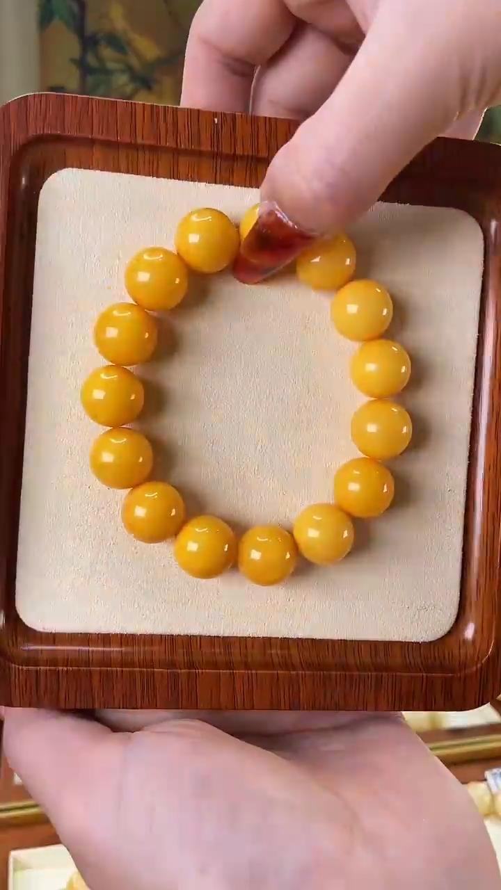 【闪购商品】蜜蜡裸石未镶嵌手串
