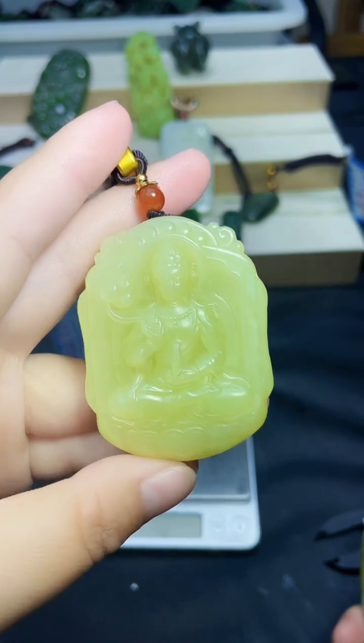 颈饰未镶嵌和田玉1