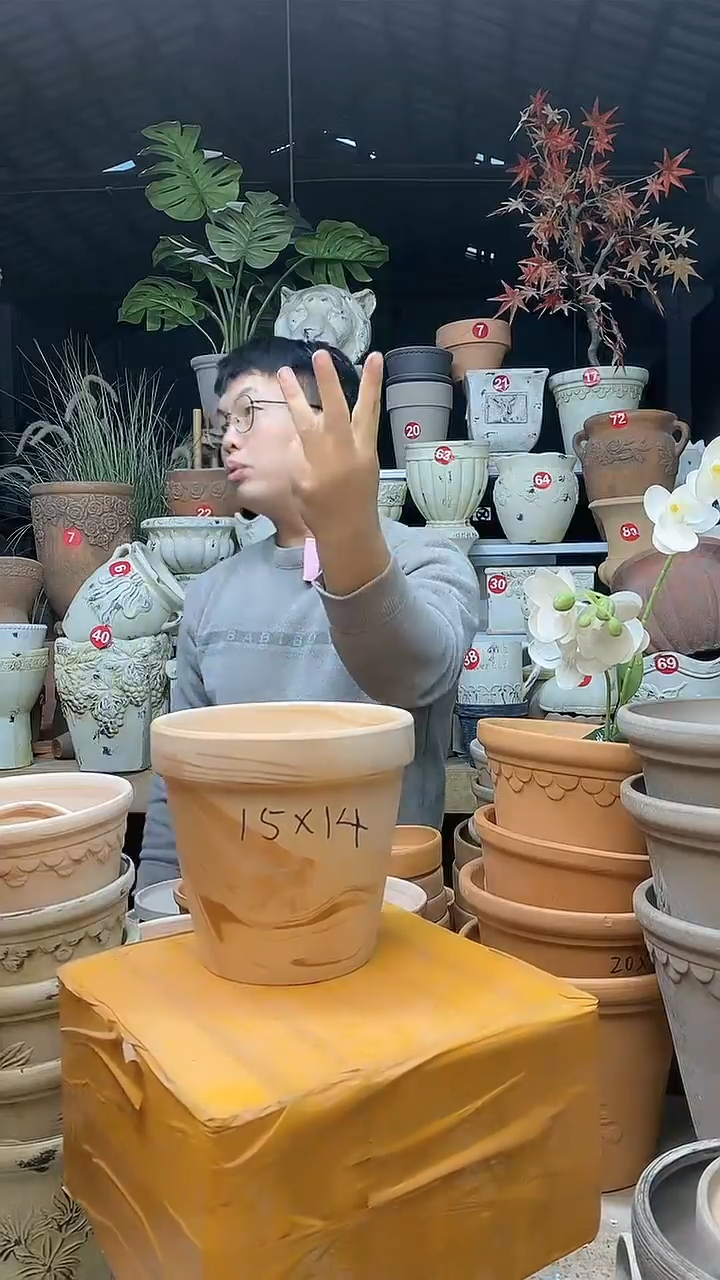 【闪购商品】缸1个15*14红白）陶玛琪朵 无托无托
