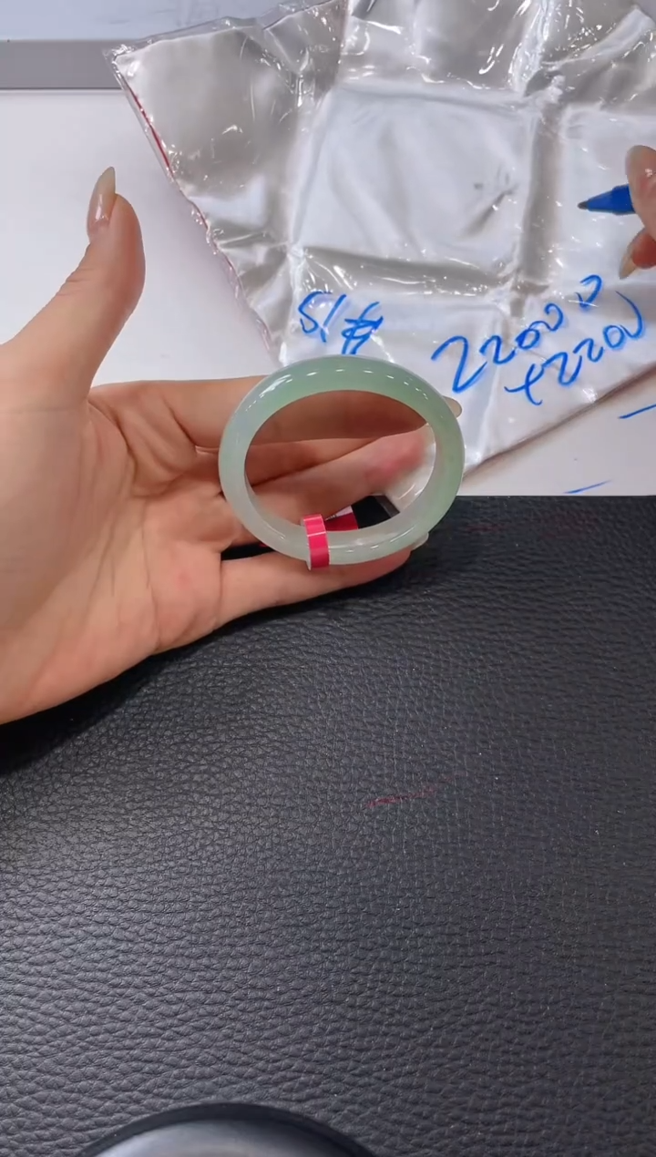 【闪购商品】翡翠手镯（贵妃镯）未镶嵌手镯