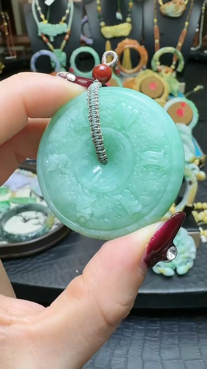 【闪购商品】翡翠颈饰未镶嵌天然翡翠平安扣