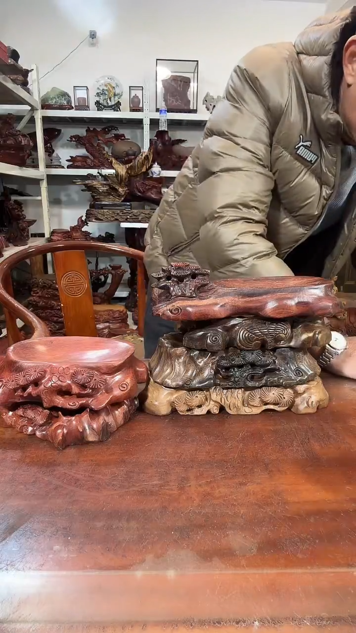 木太**子红木随形创意底座yyds