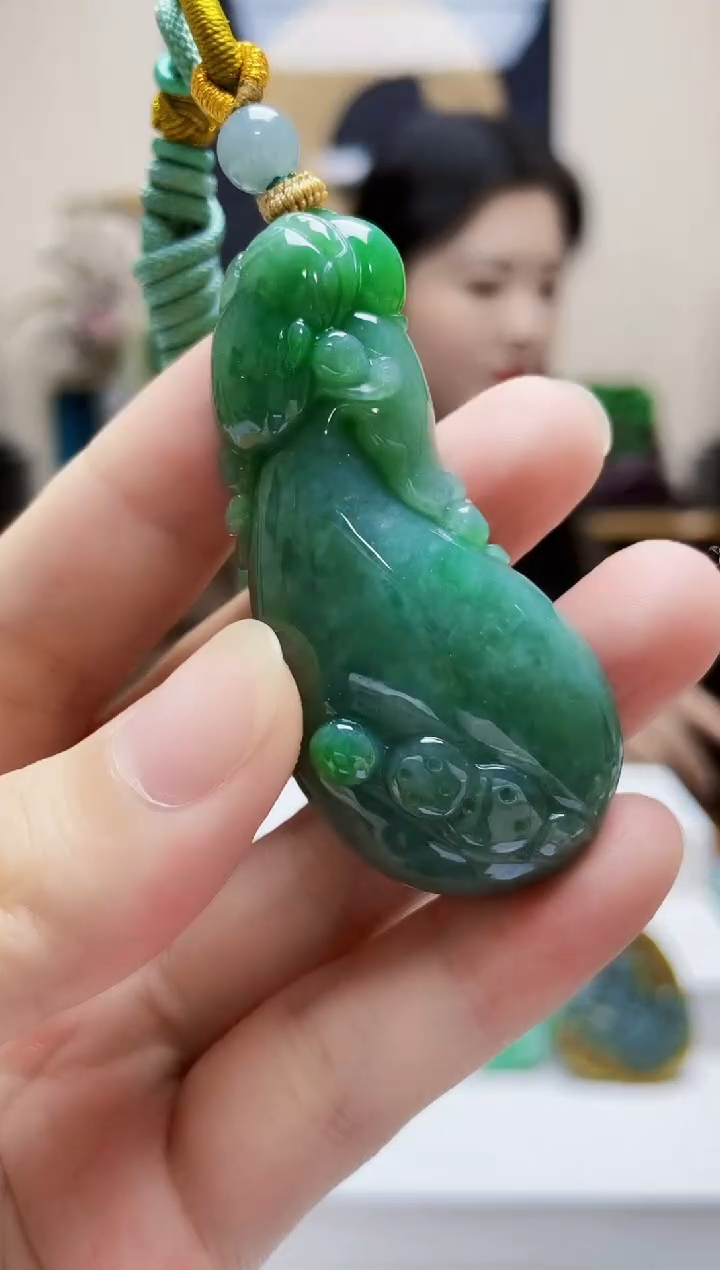 未镶嵌定制翡翠吊坠16