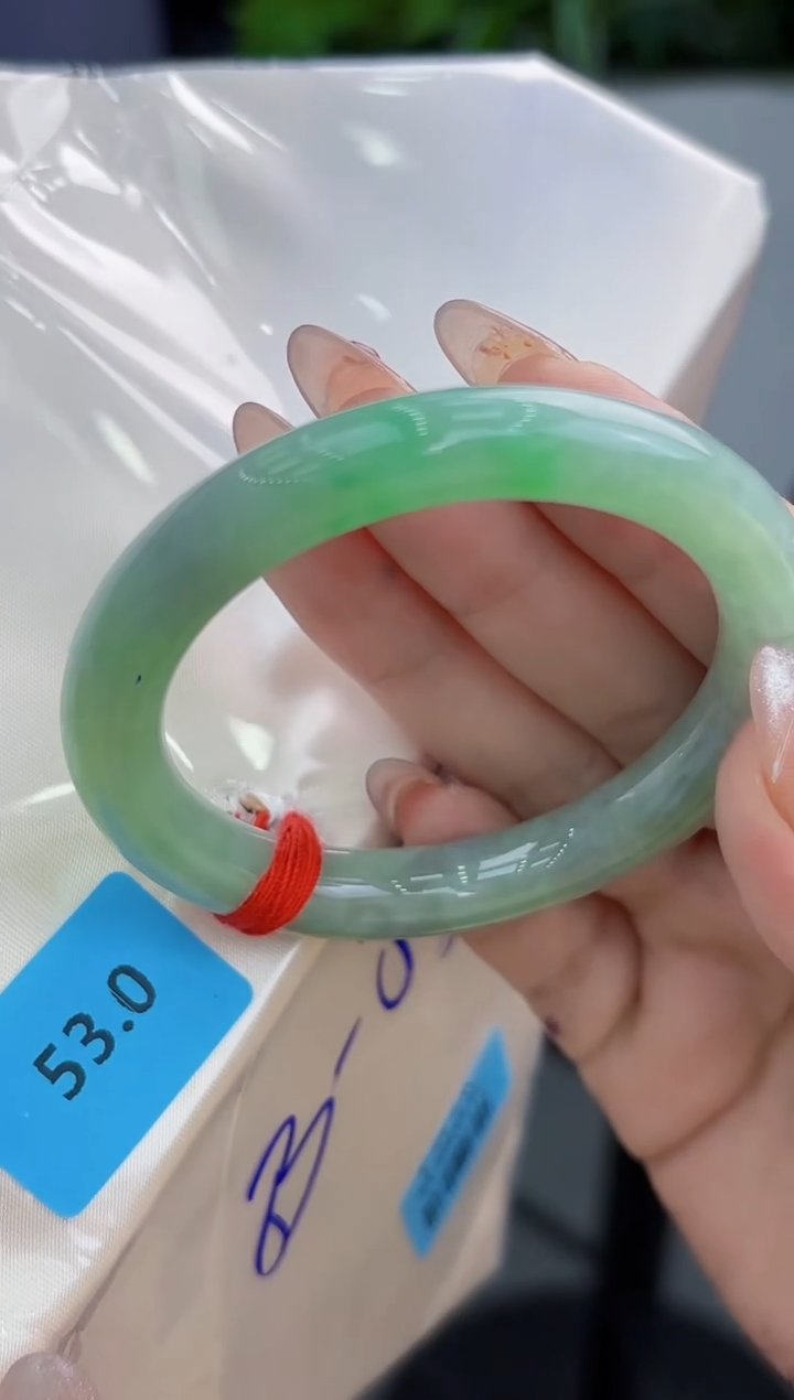 【闪购商品】翡翠手镯未镶嵌翡翠手镯