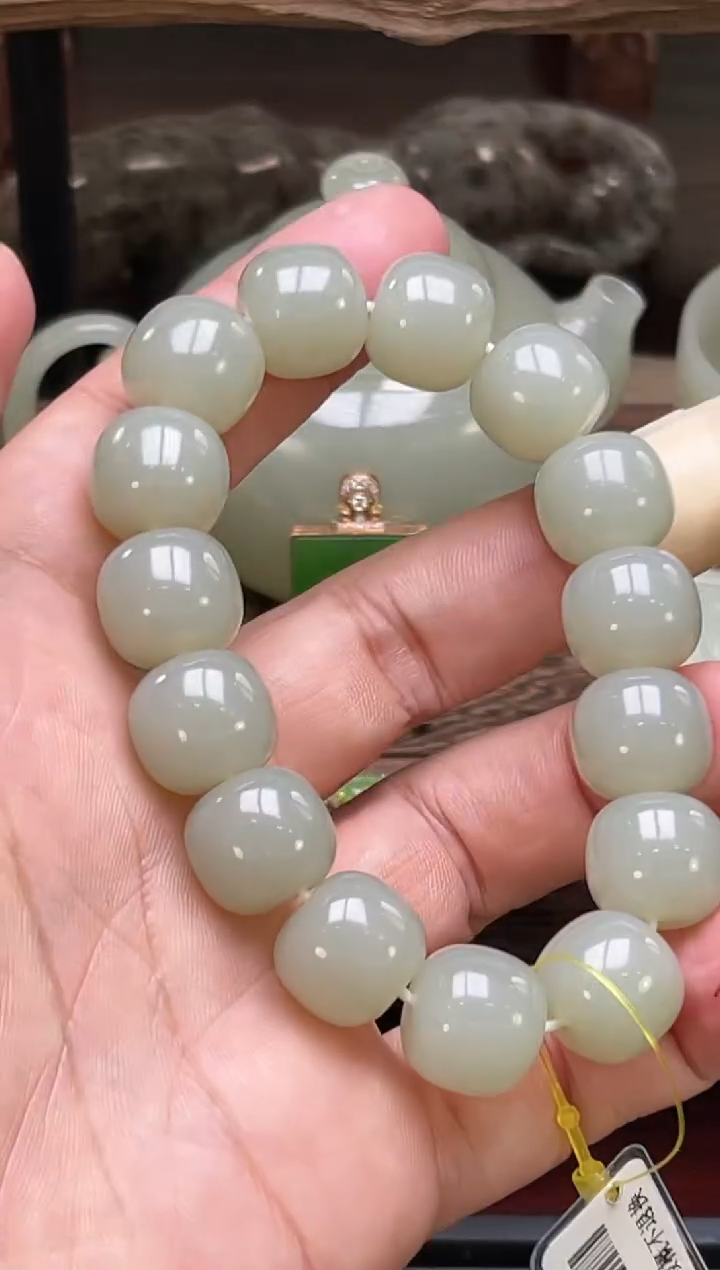 【闪购商品】和田玉手串未镶嵌D卡14且末迪克兰老型