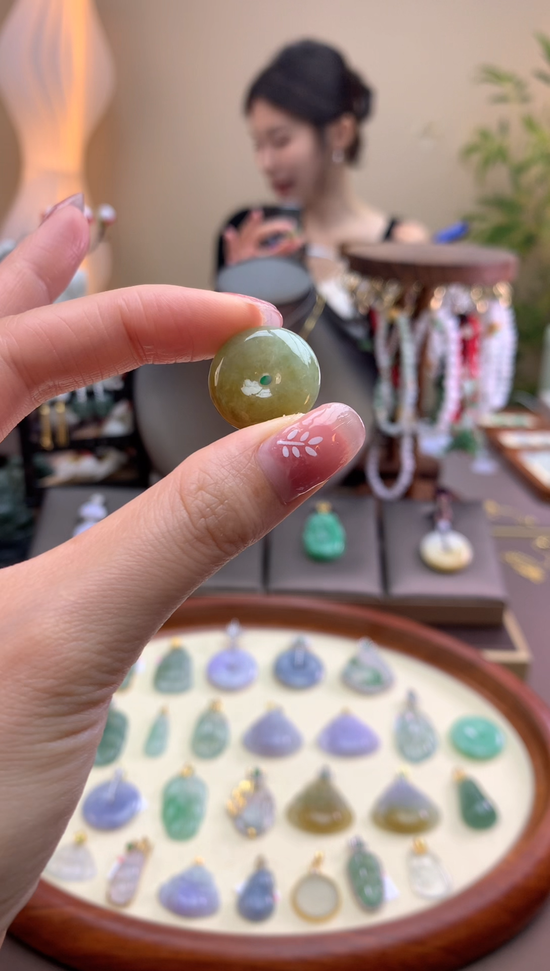【闪购商品】翡翠未镶嵌颈饰平安扣