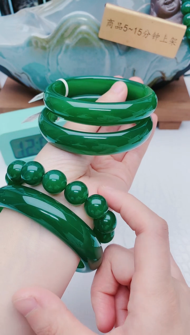 【闪购商品】玛瑙/玉髓手镯未镶嵌玛瑙手镯