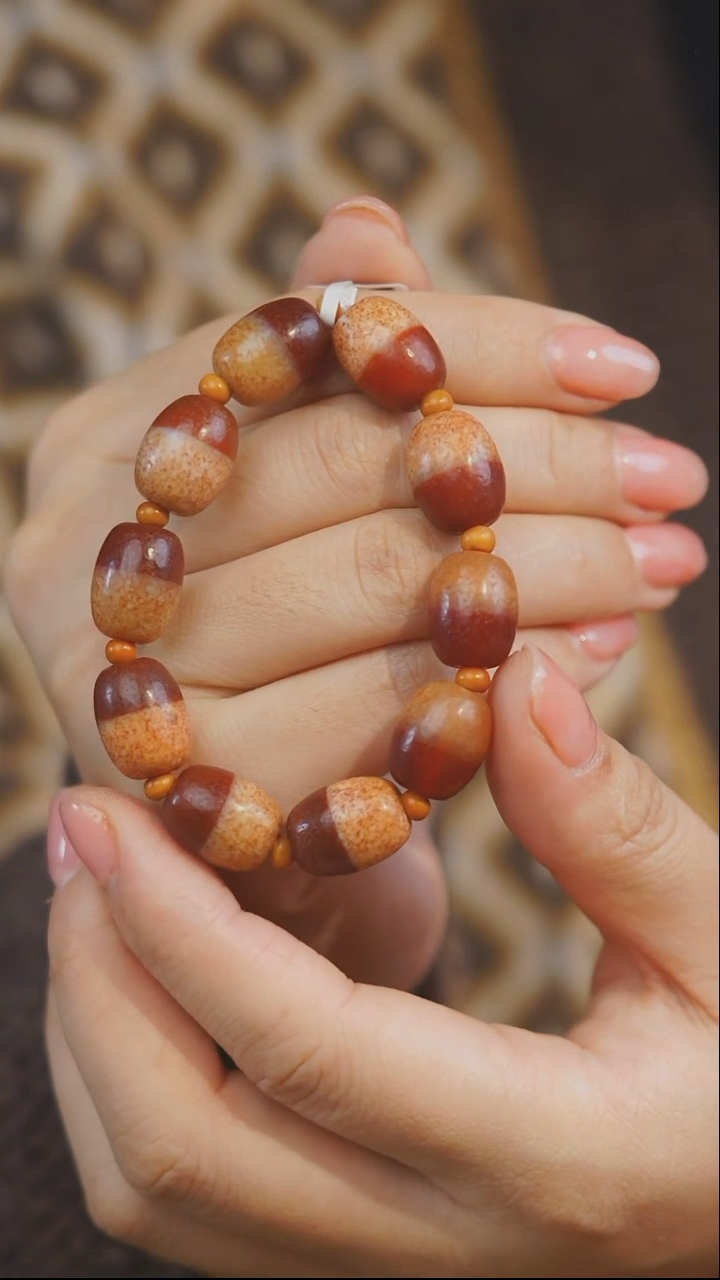 【闪购商品】玛瑙/玉髓手串未镶嵌多样性发其一