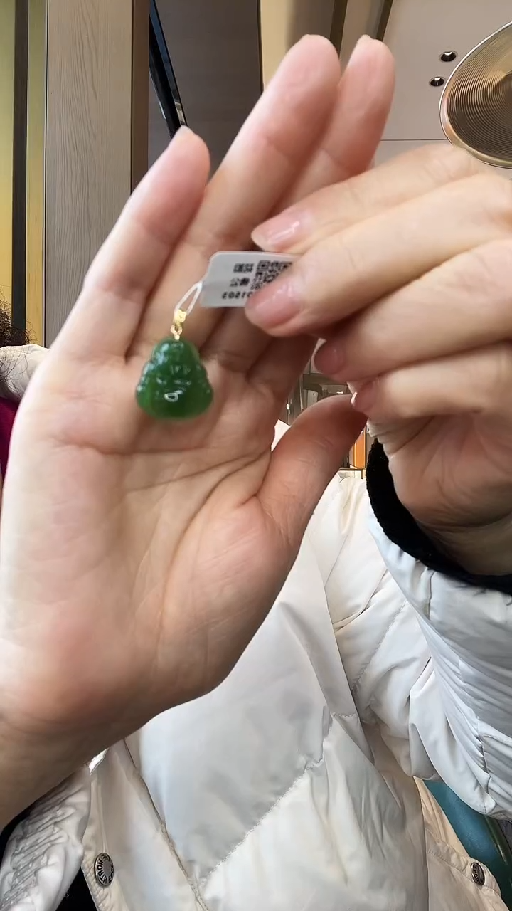 【闪购商品】和田玉吊坠18K金镶嵌花扣佛公