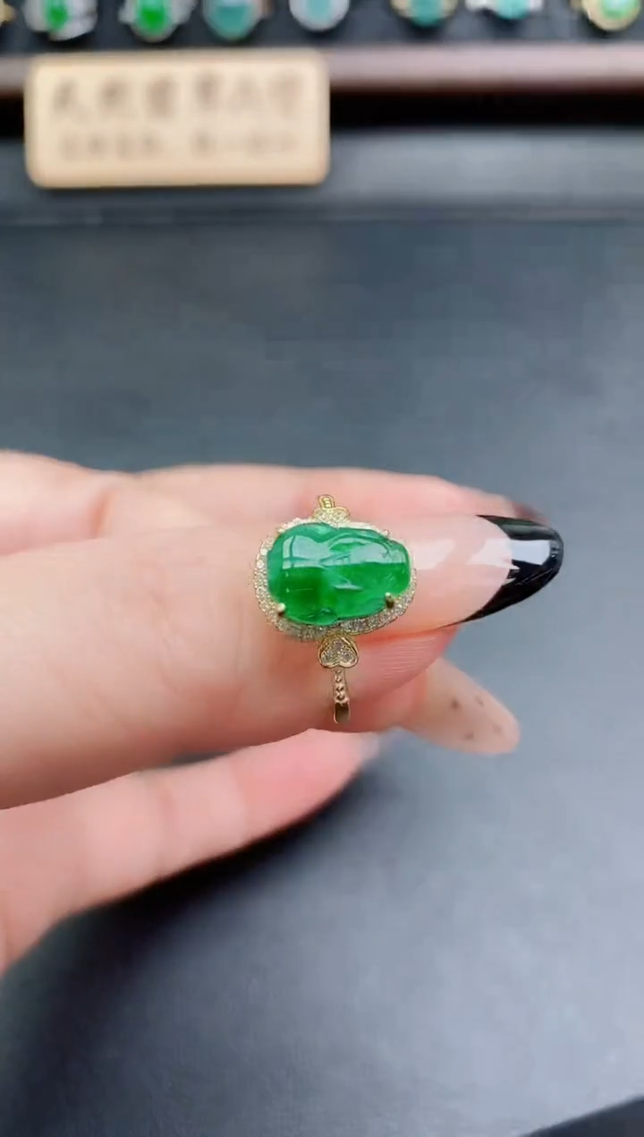银S925镶嵌戒指翡翠1