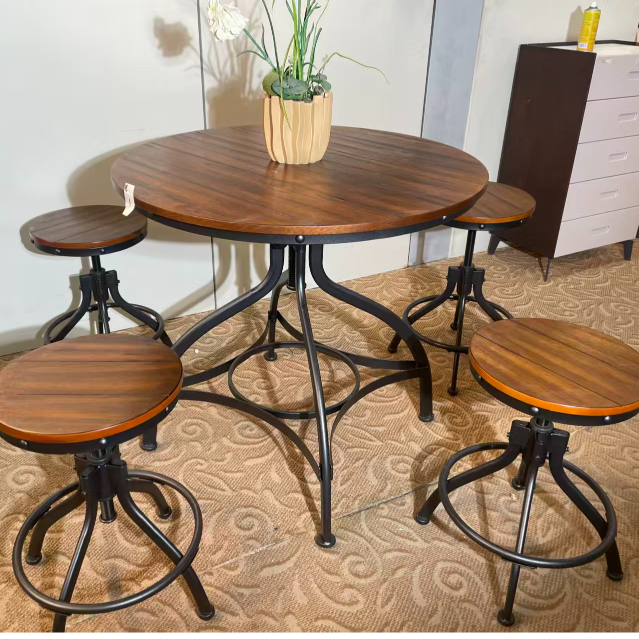 尾货品牌家具一桌四椅