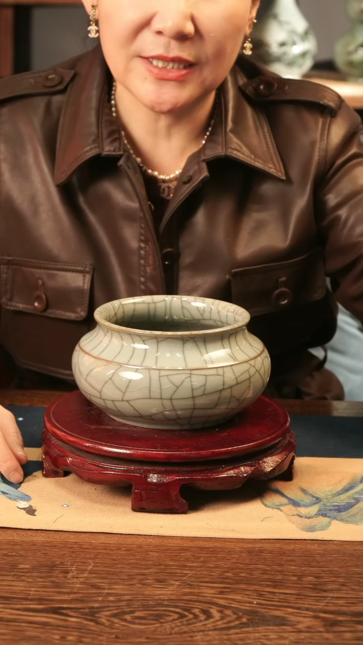 【闪购商品】纯手工 哥窑 撇口钵