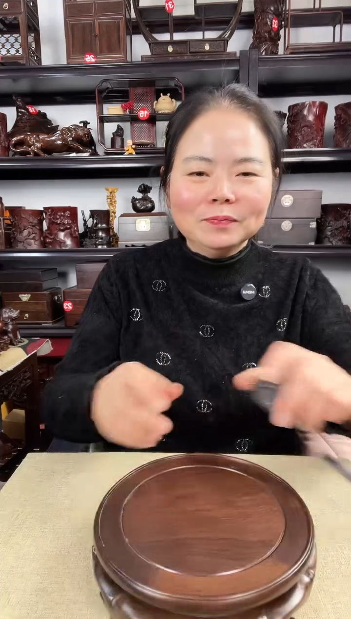 木旋转17公分黑老李红木工艺品