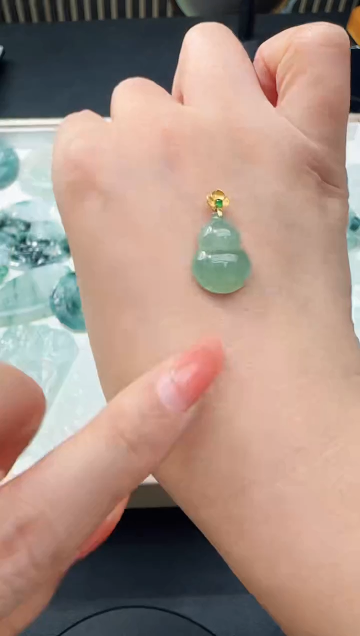 【闪购商品】翡翠颈饰18K金镶嵌TZG0115085