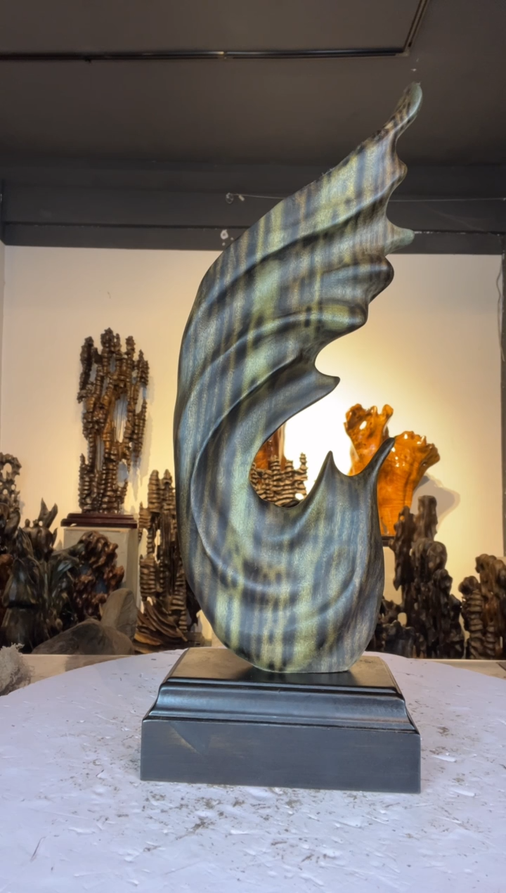 金丝楠上**途381金丝楠自然随型摆件