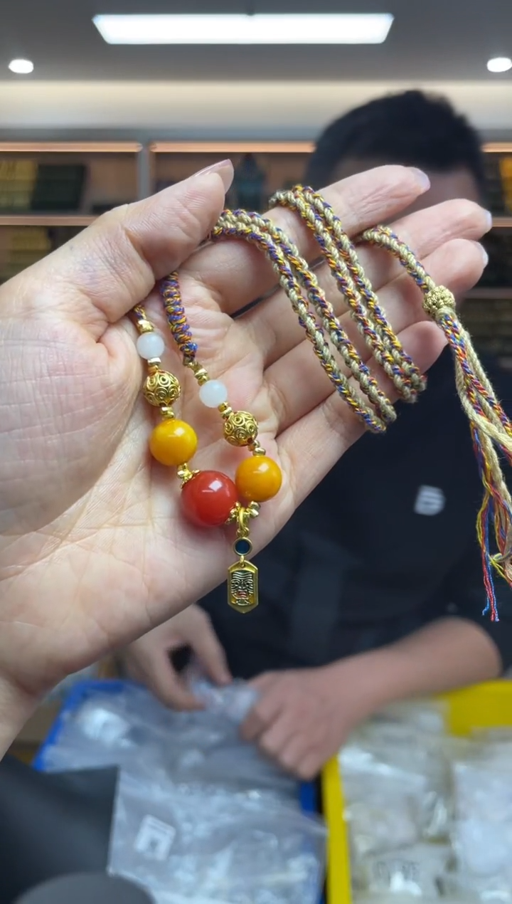 【闪购商品】南红玛瑙·未镶嵌多样性发一件