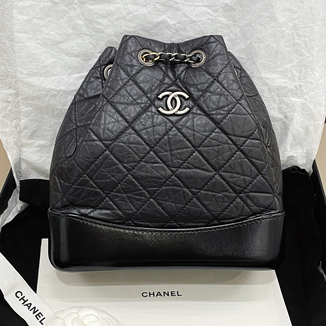 95新 Chanel/香奈儿 黑色流浪双肩包 /7JJ39325