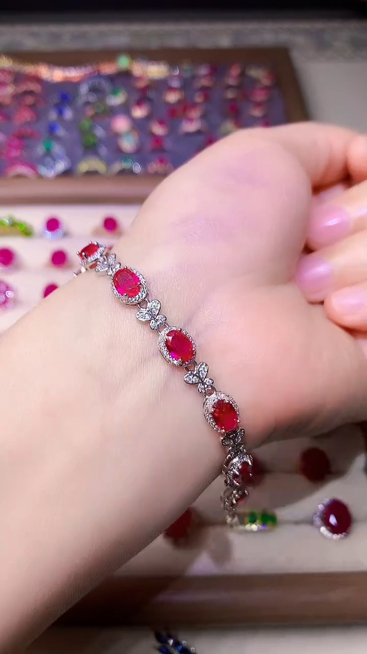 【闪购商品】红宝石手链银S925镶嵌0000