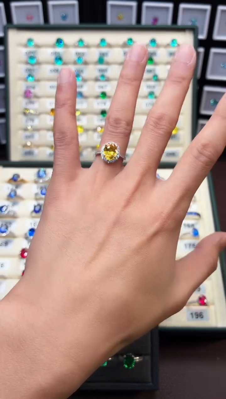 戒指彩色蓝宝石银S925镶嵌111