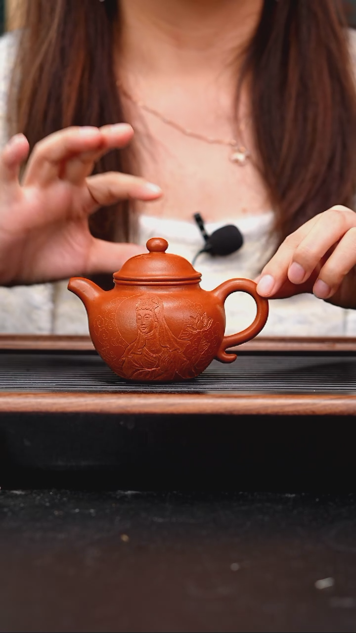 茶壶紫砂全手工铁芯朱泥莲子刻绘