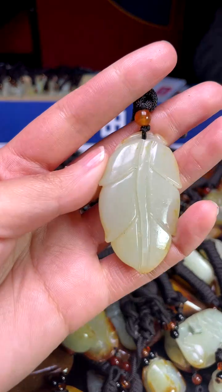 【闪购商品】和田玉颈饰未镶嵌1