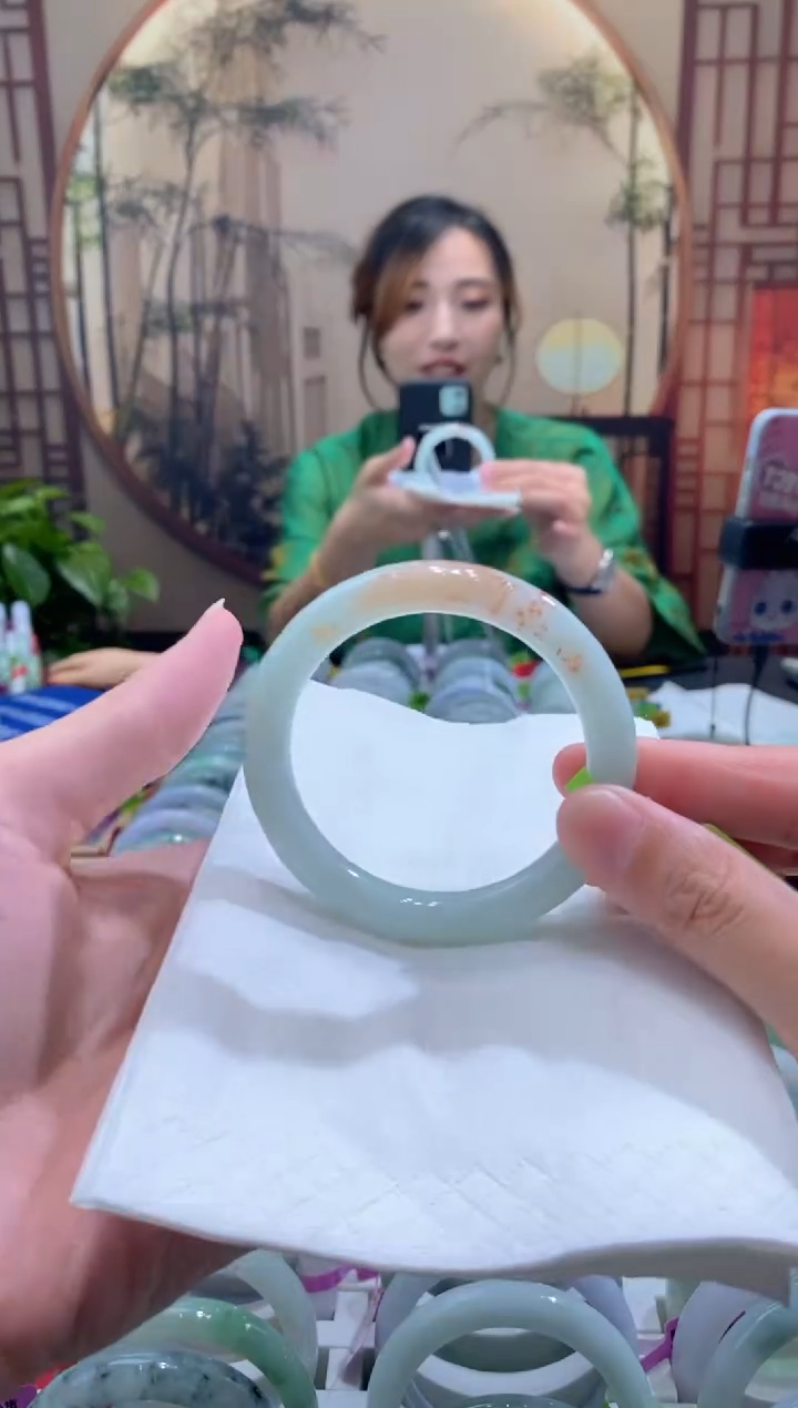 未镶嵌手镯翡翠000052456