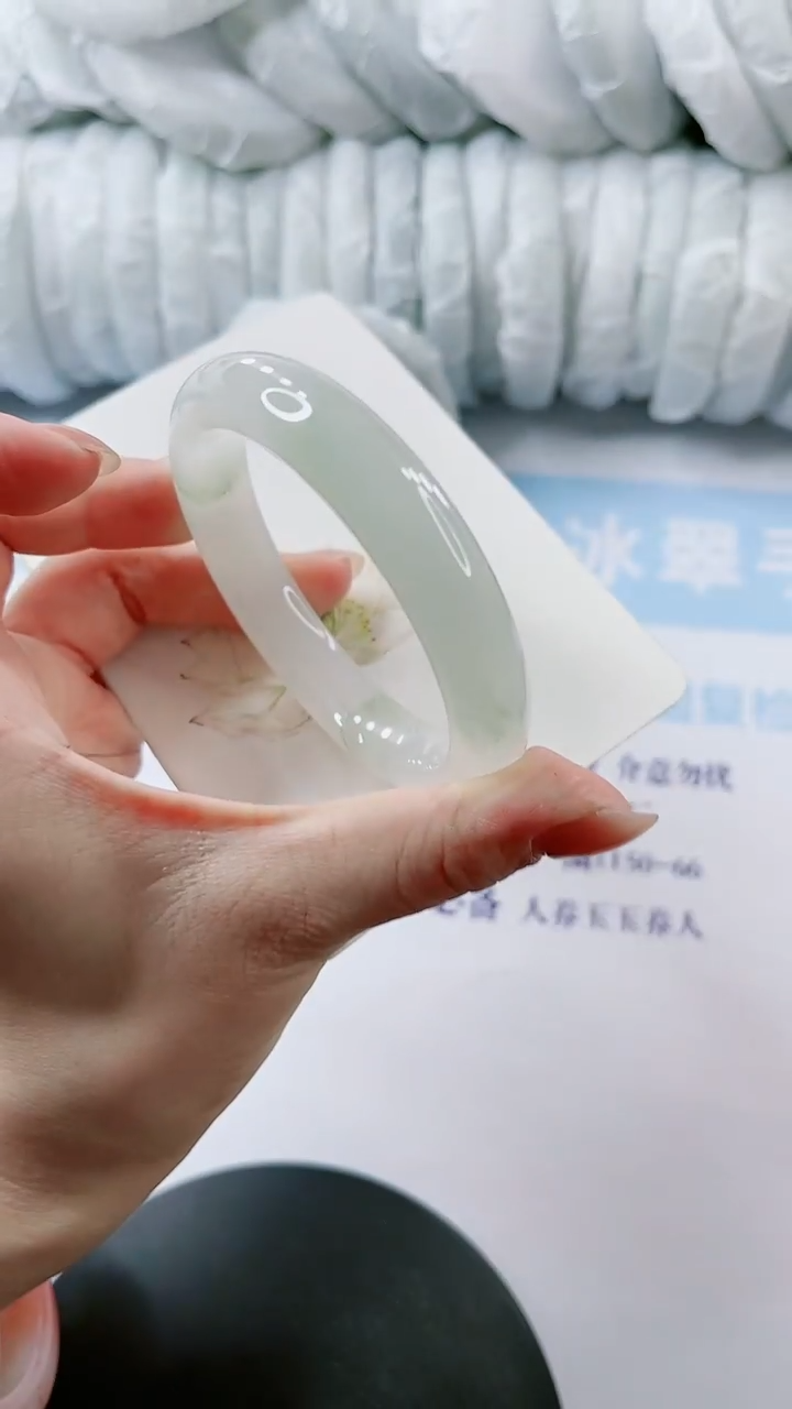 【闪购商品】石英质玉手镯未镶嵌多样性发货V136