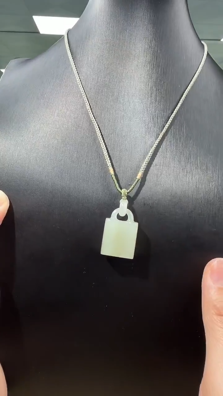 颈饰未镶嵌和田玉白玉锁头 多样性发一