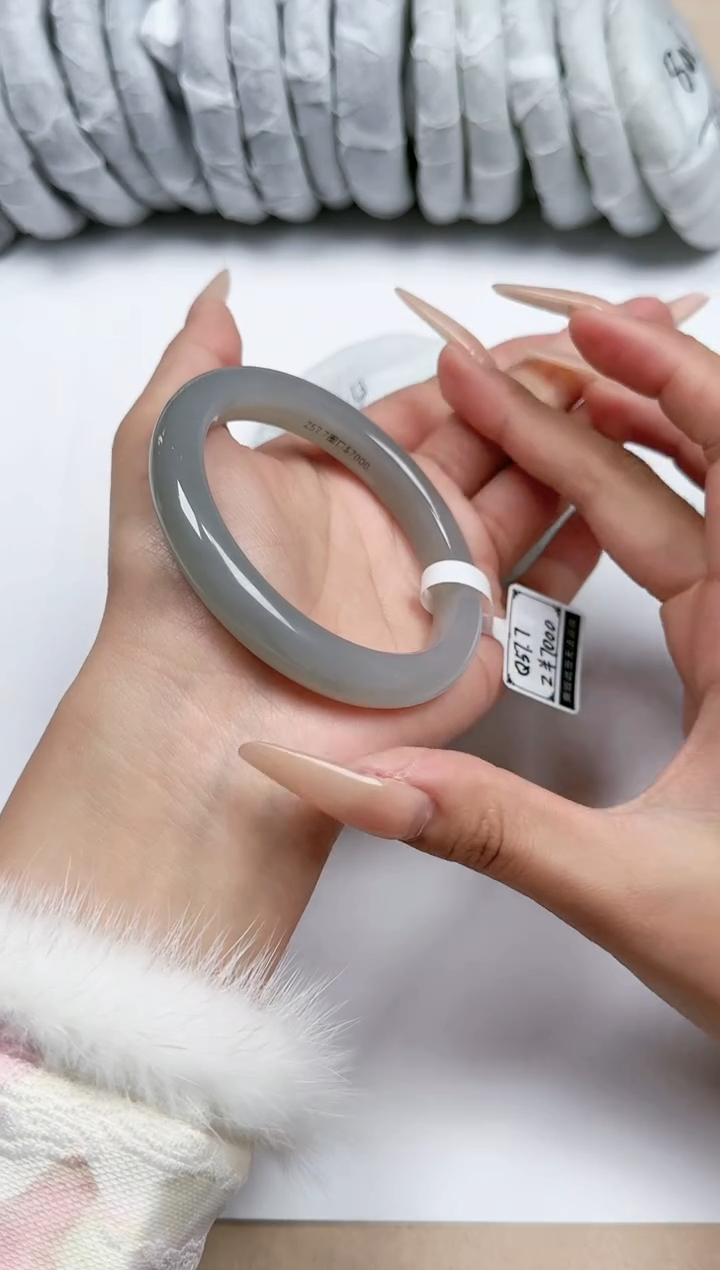 【闪购商品】和田玉手镯未镶嵌57/58圈口 YY