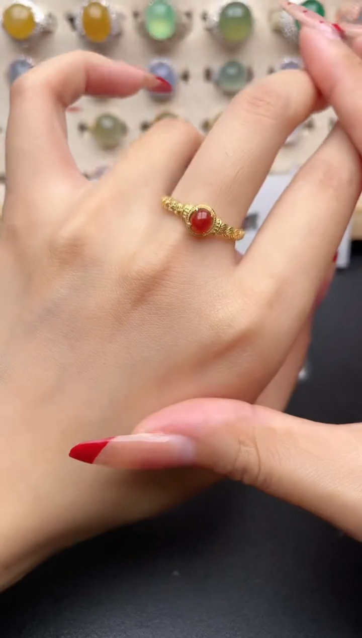 【闪购商品】翡翠戒指银S925镶嵌一物一证一礼盒