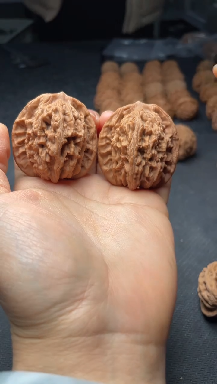 把件文玩核桃w155  麦虎 42尺