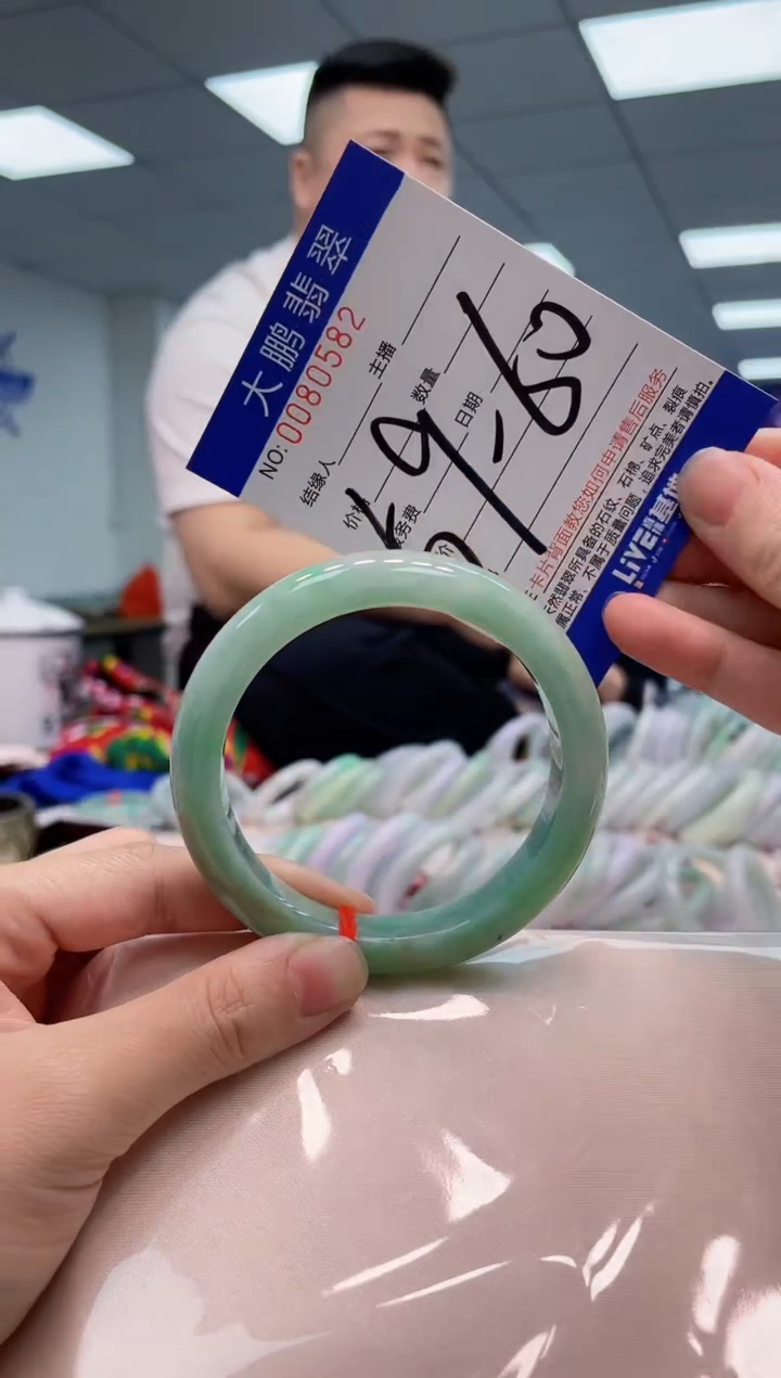 【闪购商品】翡翠手镯未镶嵌AAAAAAAAAA
