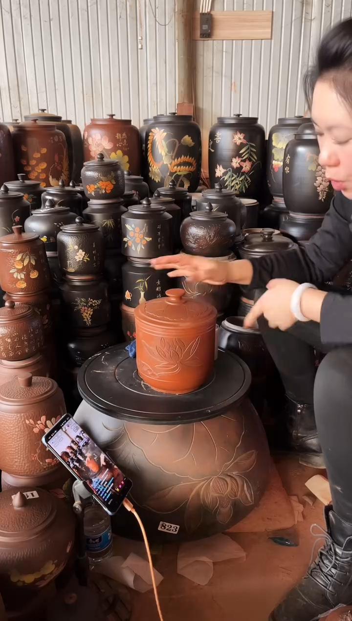 【闪购商品】壶大大瑕疵茶叶罐古铜色小五饼变形  252