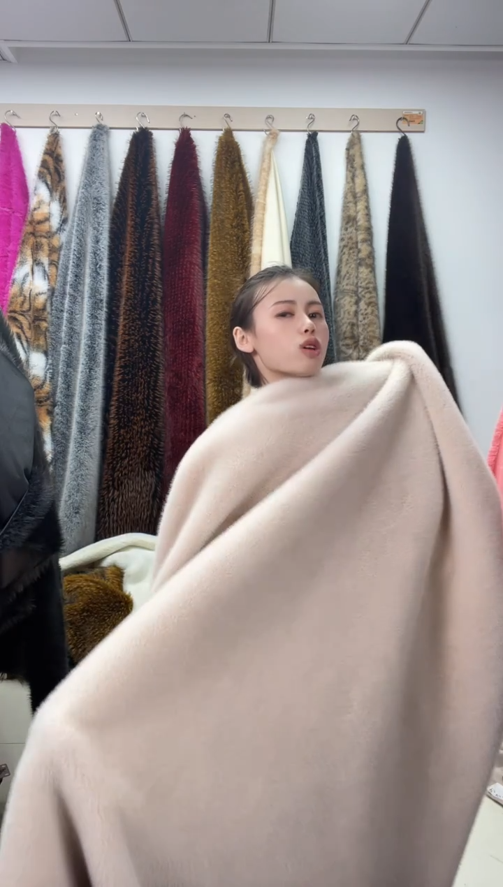 狐狸毛B36尺寸1.9*2