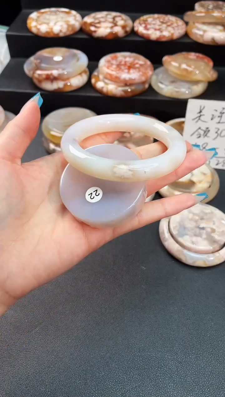 手镯玛瑙/玉髓未镶嵌石英质玉57圈56/57带(赠送镯心)