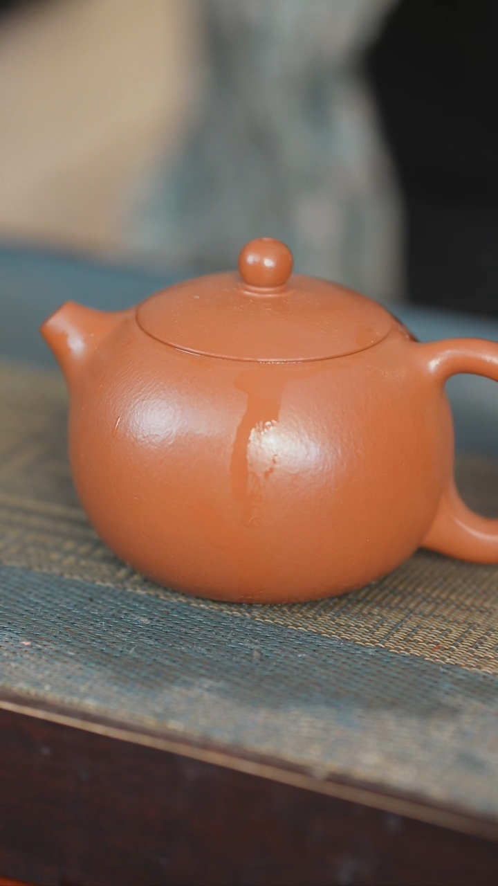 【闪购商品】全手喀左紫砂真不错，主播即使做壶的