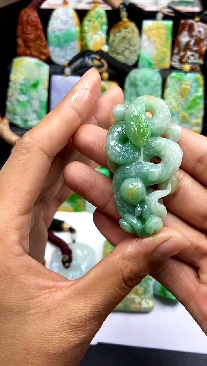 【闪购商品】定制翡翠未镶嵌翡翠A货