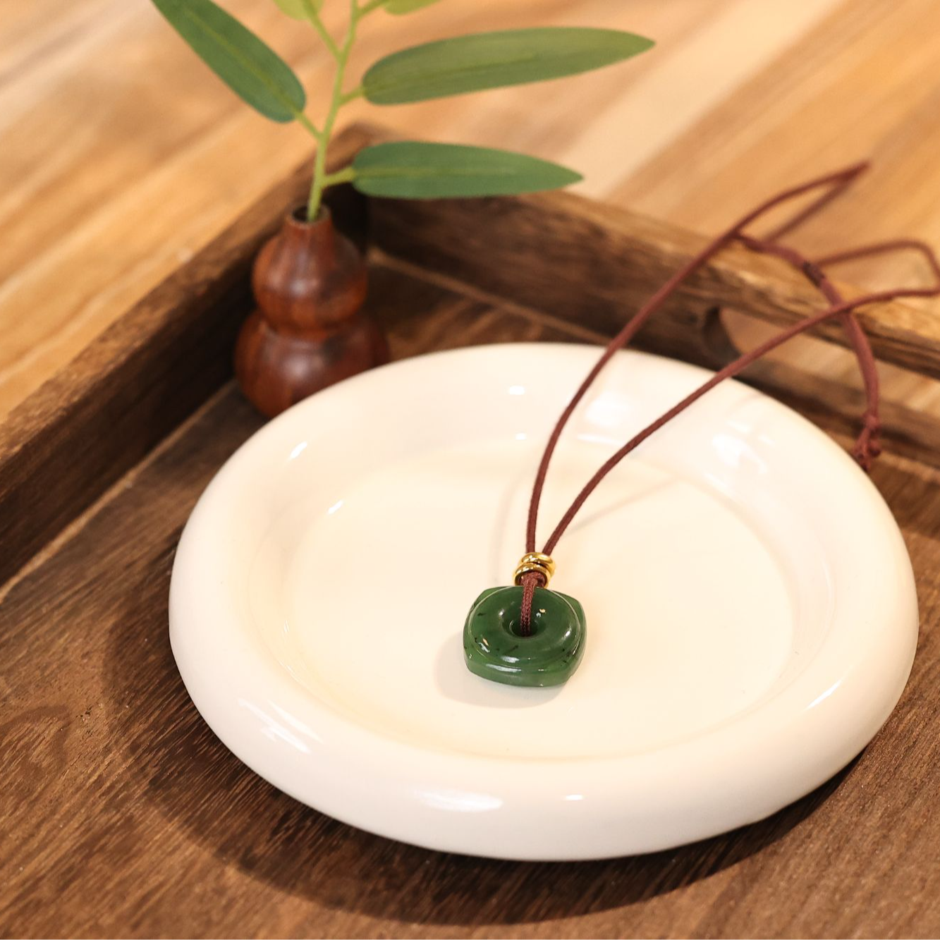 和田玉碧玉平安扣吊坠时尚百搭款（颜色微不同）