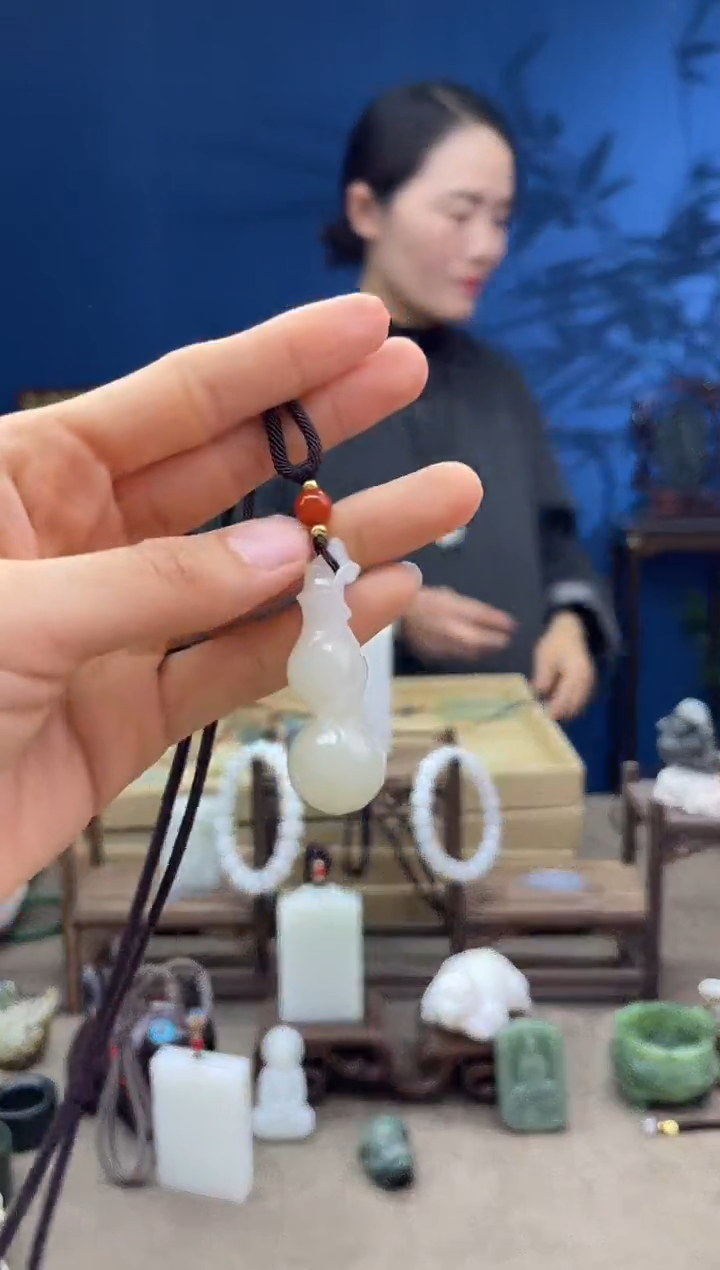 【闪购商品】和田玉颈饰未镶嵌1