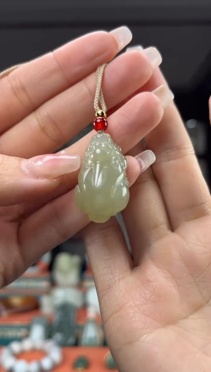 【闪购商品】和田玉颈饰未镶嵌1
