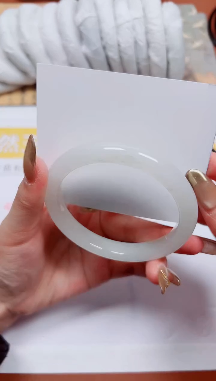 【闪购商品】石英质玉手镯合金K133-61.8