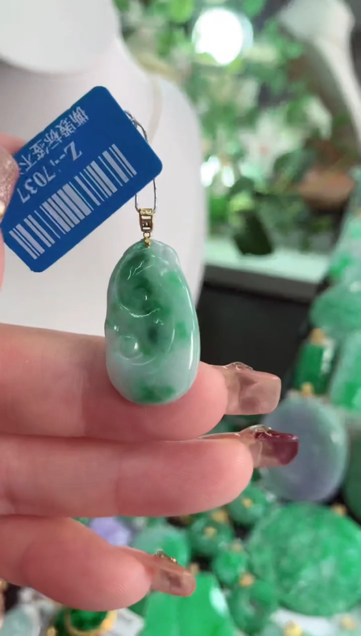 【闪购商品】翡翠吊坠(不含链)18K金镶嵌挂件