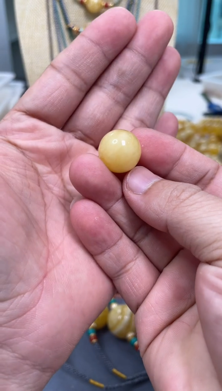 【闪购商品】琥珀颈饰未镶嵌原矿俄料蜜蜡圆珠16mm